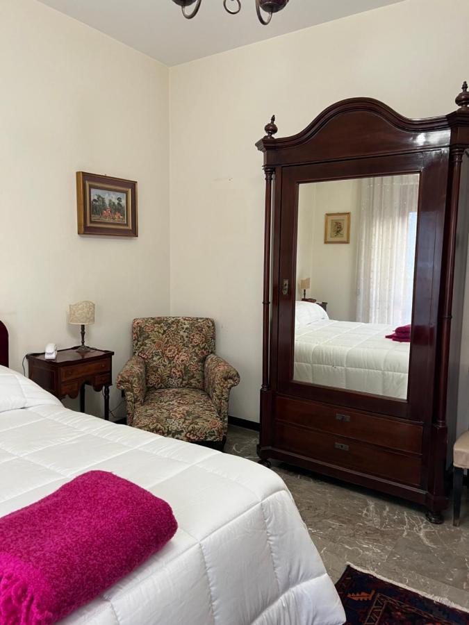 Holiday & House - Imparato Palermo Centro Politeama Luaran gambar