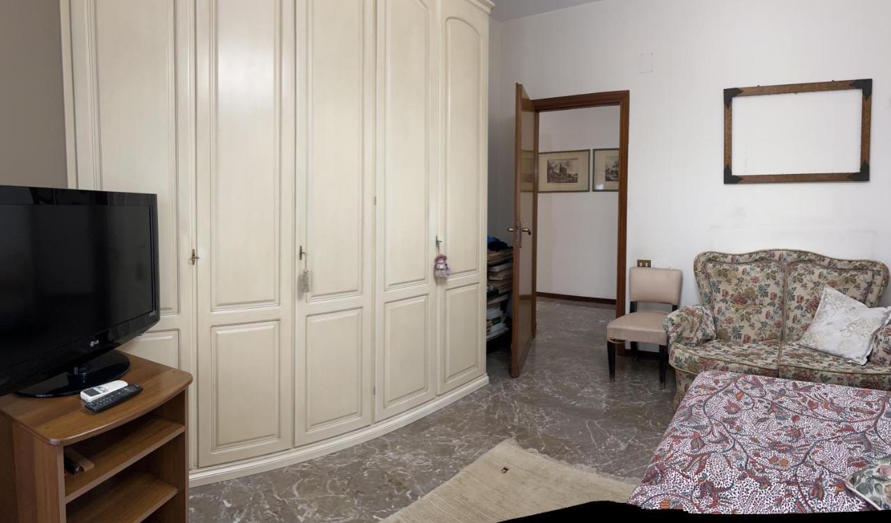 Holiday & House - Imparato Palermo Centro Politeama Luaran gambar